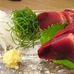 炭火やきとり 武 - 鰹(かつお)の刺身 830円