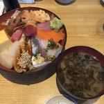 海幸 - プラチナ丼