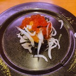スシロー - どか盛りうにいくらしらすちら(300円)
