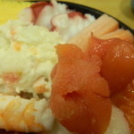 すし定 - ポテトサラダや明太子などの面白いネタも入ってます