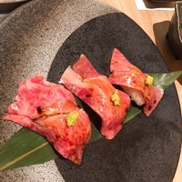 近江うし 焼肉 にくTATSU 青山本店 - 