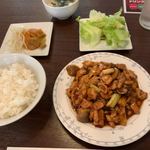 野庭飯店 - 鶏肉の辛味炒め