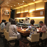 Nihombashi Sushi Tetsu - 店内の雰囲気