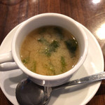 Bisutoroemudhi - 味噌汁