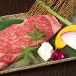 Kitanozaka Sakura - とろけるお肉を食べたいお客様にはぜひ！国産黒毛和牛のステーキもございます。