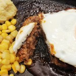 ハンバーグ&ステーキ WAZN - 赤身肉のハンバーグ