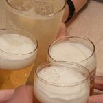 新楽園 - ４人で乾杯