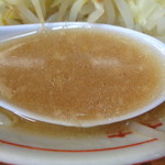 ラーメン二郎 - 豚の旨味がよくわかる