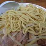 ラーメン二郎 - この麺は二郎でもトップクラスの美味しさ