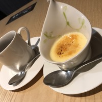 すき焼き 牛しゃぶ 松重 - 自家製クレームブリュレ