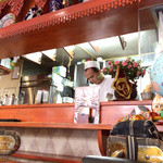 シルクロード・タリムウイグルレストラン - 店内