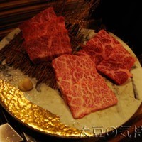 焼肉一頭両騨 町田本店 - 食べくらべ王様盛り(￥4,980)
