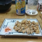 伊勢屋酒店 - 軟骨の唐揚げ。