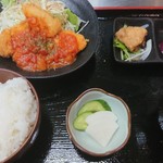 Tori Rokku - 日替わり定食       チキンカツトマトソース