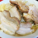 ラーメン二郎 - 豚
