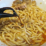 ラーメン二郎 - 赤酢投入～♪