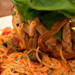 味・ma-ru - キレイに盛りつけられたカニ。