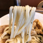 釜あげ饂飩 楽 - 麺リフトアップ