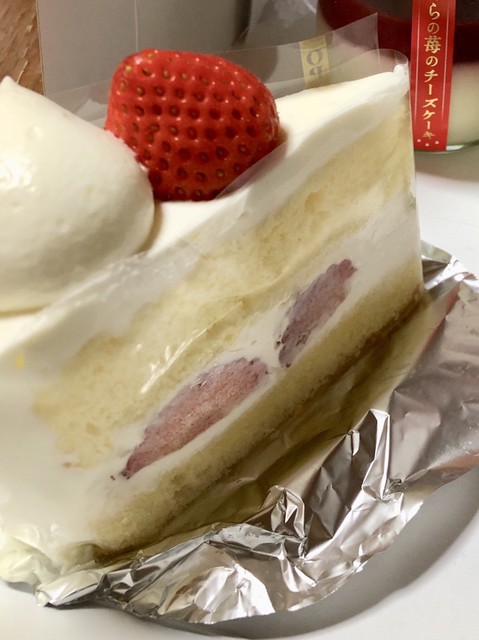 お菓子のさかい 須賀川西川店 - 須賀川（洋菓子）の写真