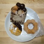 ミスタードーナツ - 「ポン・デ・黒糖」、「エンゼルフレンチ」、「ポン・デ・エンゼル」