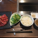 Tokachi Ha-Bu Gyuu Yakiniku Mommon - 