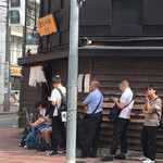 煮干しつけ麺 宮元 - 店を出たらこんなに人が…