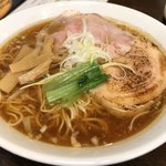 麺屋 七利屋 - 中華そば大盛800円