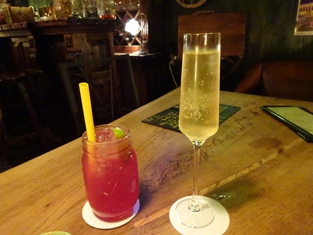 ZACRO（ザクロ）弘前 &ndash; 大町のカジュアルバー