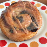 パネッテリア・ヴィヴォ - さつまいもクリームチーズ巻き(223円)