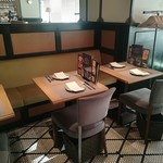 鎌倉グリル 洋食ビストロ - 2名様掛けテーブル席