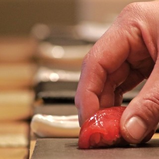 マグロをはじめ、ネタそれぞれの旨さを引き出す“江戸前鮨”