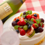 TRATTORIA SALTIMBOCCA - 誕生日や記念日には、パティシエ特製ホールケーキのご用意も承ります！