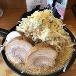 川出拉麺店 - で〜やまラーメン