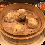 虎 TIGER - 小籠包と紫蘇焼売