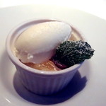 ラーゴ - クリーミーなオレンジ風味のパンナコッタ（2019年9月）