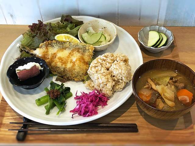 よりみちカフェ サンクスナチュレ こころ よりみちカフェ Thanksnature こころ 平塚 カフェ 食べログ