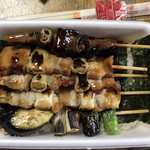 ハセガワストア - やきとり弁当（中）タレ
      レバー1本増し