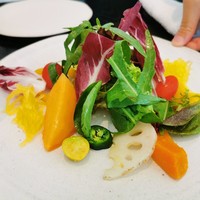 ラ・ボンヌターブル - 