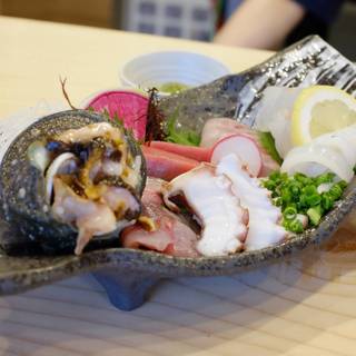 地魚を使った和食や和洋食を融合させた料理をご堪能♪