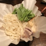 Aka Mame - 合鴨と讃岐饂飩の紙鍋