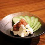 クリームチーズの酒盗和え