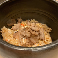上野 榮 - ズワイガニの土鍋ご飯。 蟹身がたっぷり。美味しいです。