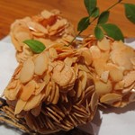 郷彩 根っこ - 海老真じょうのアーモンド揚げ