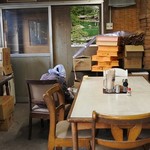 山下うどん - ばあちゃんが作業中