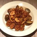 オリーブ食堂 orukat - 本日魚介のトマトソースパスタ