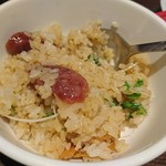 DRAGON酒家 離 - 醤油とラードが絡んだごはんがウマイ！