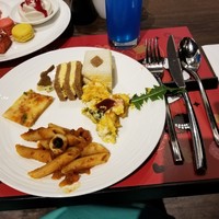 フォルク キッチン オールデイダイニング  - 