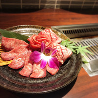 焼肉ダイニング MEGUMI 本店 - ・和牛上白タン、上白タン、厚切りタン