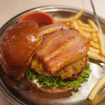 BIG BEN DINER - 料理写真:ウエスタンチーズバーガー
