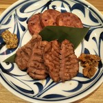 炙り牛たん万 - 